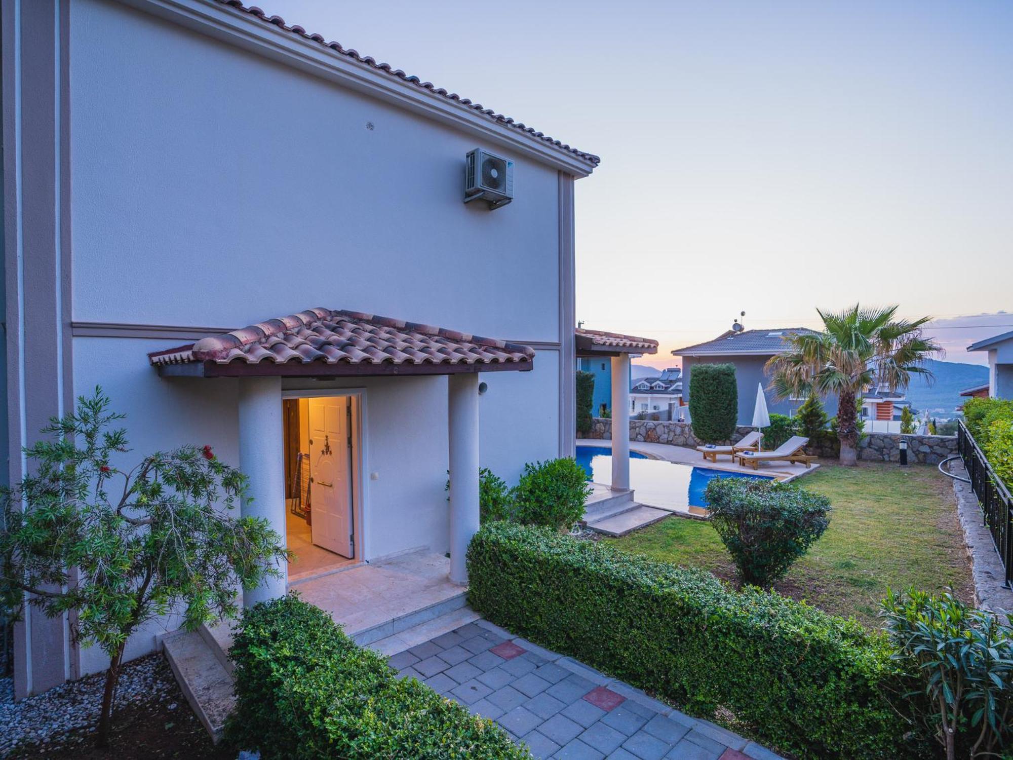 Hanel Life Royale 15 Villa With Private Pool เฟทิเย ภายนอก รูปภาพ