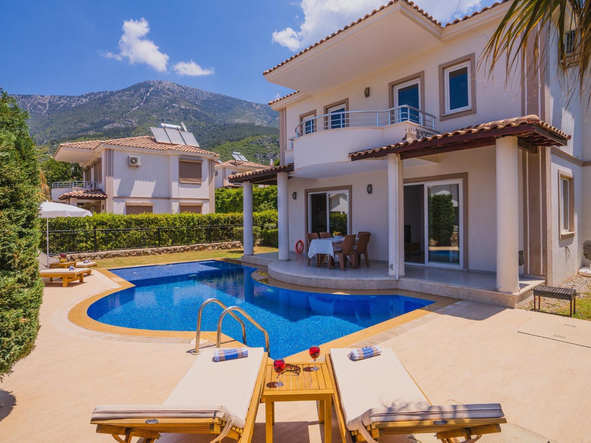Hanel Life Royale 15 Villa With Private Pool เฟทิเย ภายนอก รูปภาพ